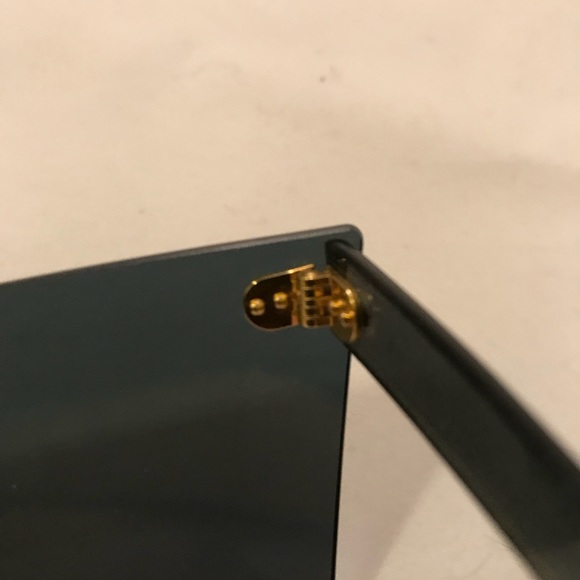 SUPER Brand Sunglasses Gold Reflective - Picture 8 of 8